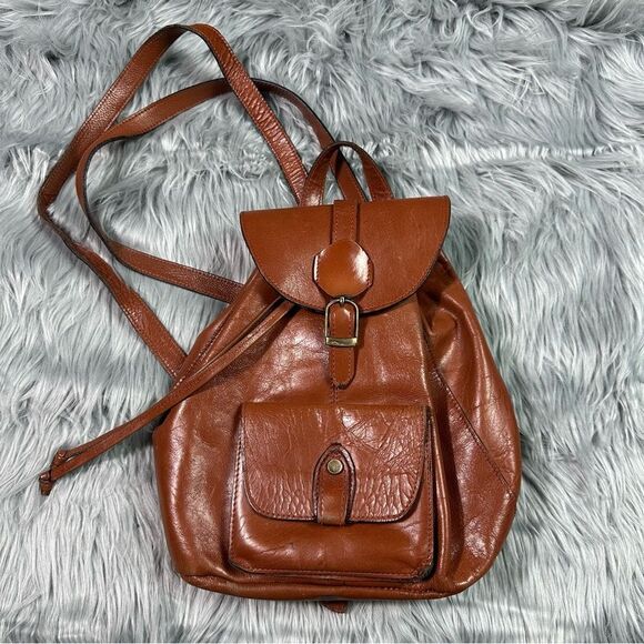 TOPSHOP LEATHER BACKPACk - Picture 1 of 10